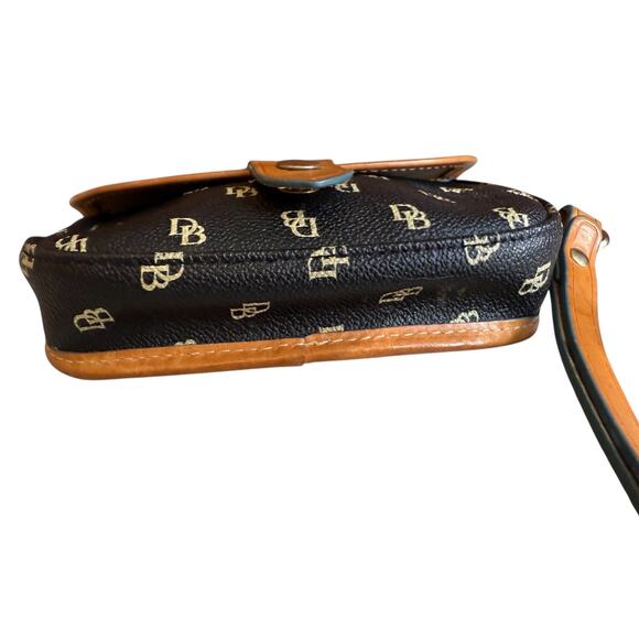 Vintage Dooney & Bourke Canvas Leather Trim Logo Flap Wristlet - Picture 5 of 10